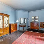 Leinster Apartment, 7 Henrietta Street, Centre * Dublin