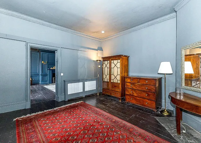 Leinster Apartment, 7 Henrietta Street, Centre דירה דבלין