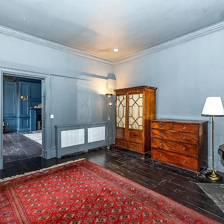 Leinster Apartment, 7 Henrietta Street, Centre Apartament Dublin