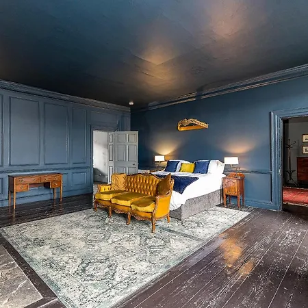 Leinster Apartment, 7 Henrietta Street, Centre